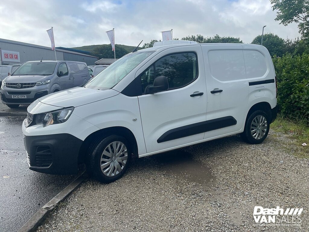 Peugeot Partner 1000 Puretech Professional White #3
