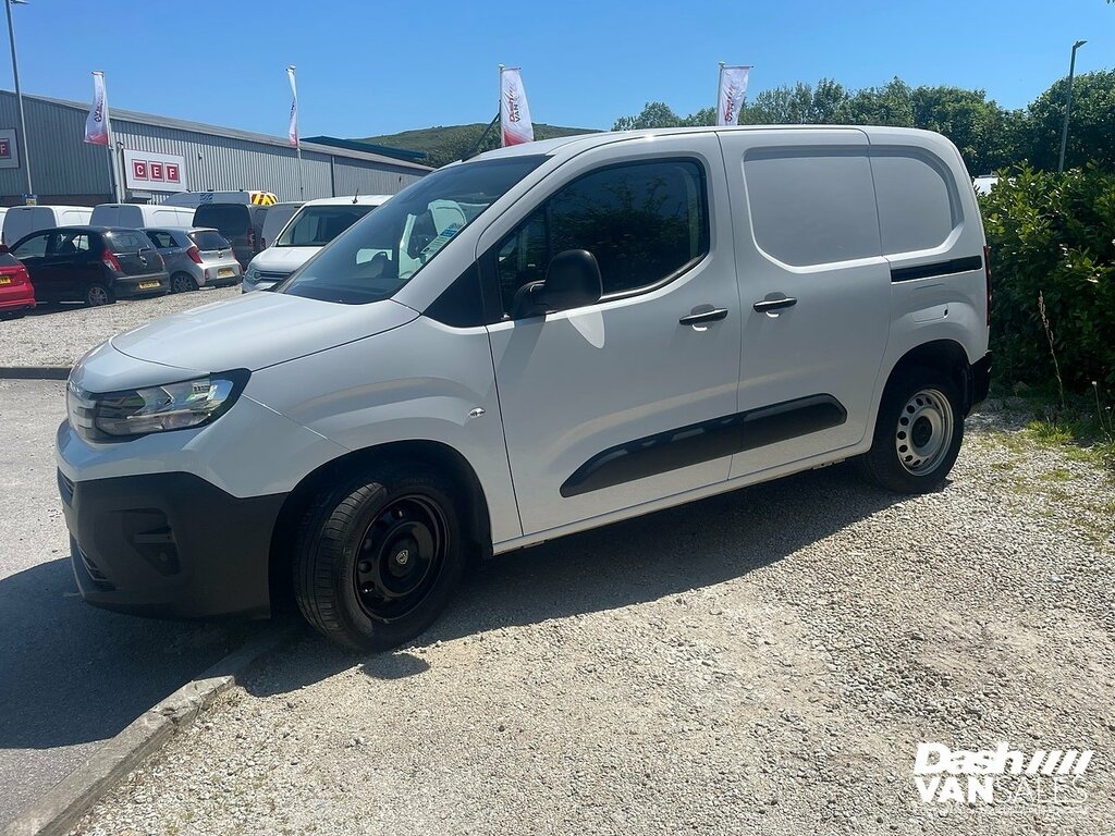 Peugeot Partner Bluehdi 1000 Professional CA74HDN White #3
