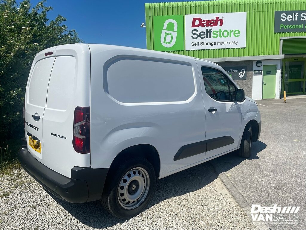 Peugeot Partner Bluehdi 1000 Professional CA74HDN White #6