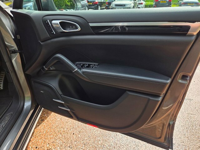 Porsche Cayenne D V6 Tiptronic S Black #28