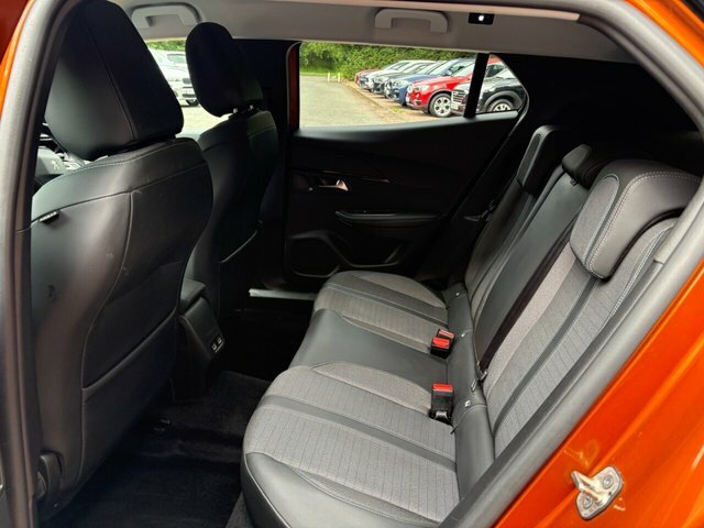 Peugeot 2008 2021 1.2 Puretech Allure Premium Suv Ma Orange #5