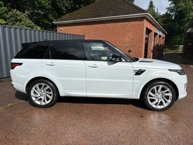 Land Rover Range Rover Sport 2020 3.0 Sd V6 Hse Dynamic Suv 4Wd White #2