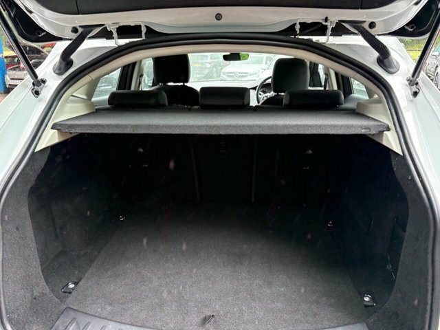 Jaguar E-Pace P200 R-dynamic Se Awd White #19