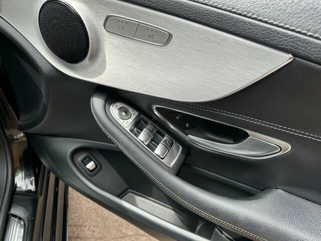 Mercedes-Benz C Class 2019 1.5 C200 Mhev Amg Line Cabriolet G Black #6