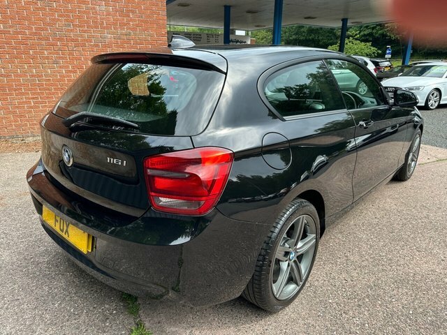 BMW 1 Series 2014 1.6 116I Sport Hatchback Eu Black #2