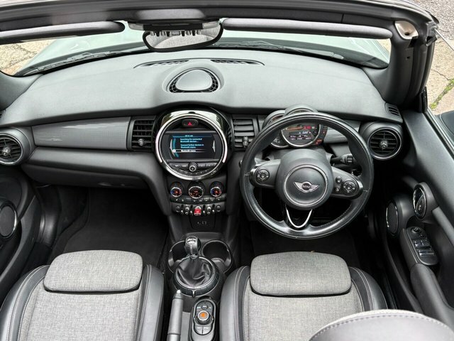 Mini Convertible 2017 1.5 Cooper Convertible Euro Grey #4