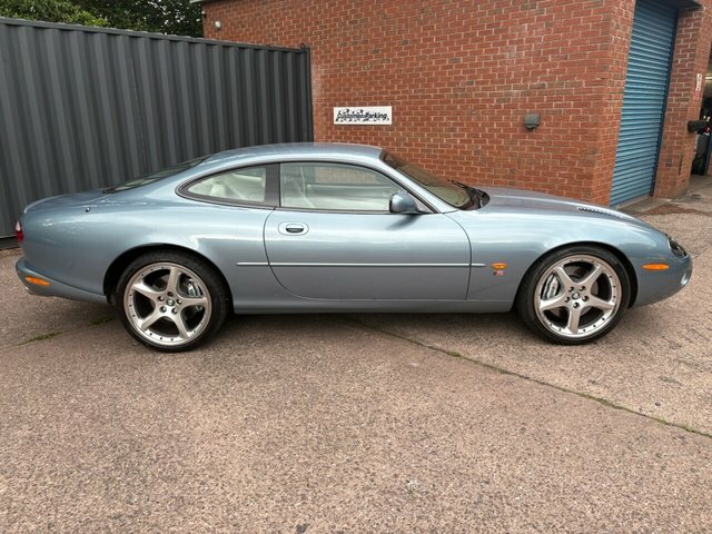 Jaguar XKR Xkr Coupe Black #28