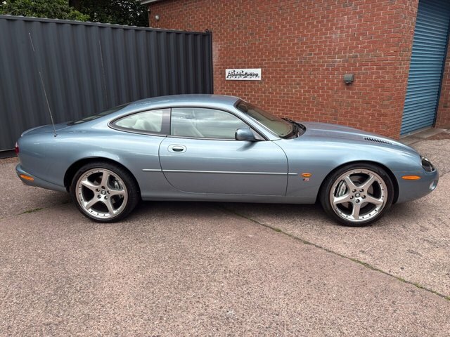 Jaguar XKR Xkr Coupe Black #15