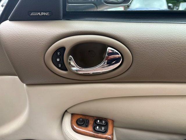 Jaguar XKR Xkr Coupe Black #9