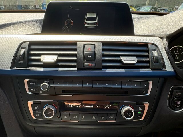 BMW 3 Series Gran Turismo 2016 16 318D Blue #17