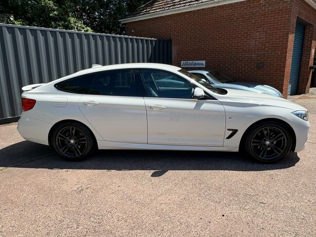 BMW 3 Series Gran Turismo 2016 16 318D Blue #16
