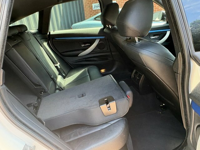 BMW 3 Series Gran Turismo 2016 16 318D Blue #41