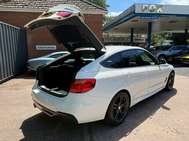 BMW 3 Series Gran Turismo 2016 16 318D Blue #10