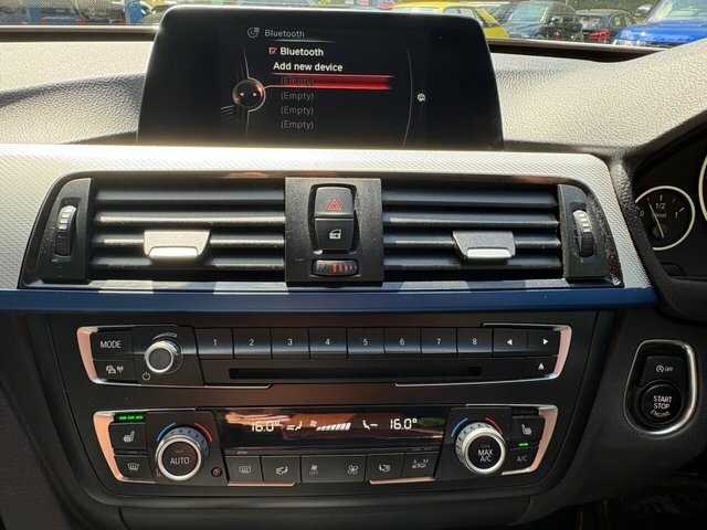 BMW 3 Series Gran Turismo 2016 16 318D Blue #21