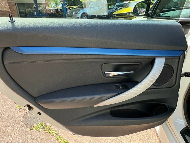 BMW 3 Series Gran Turismo 2016 16 318D Blue #27