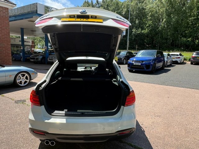 BMW 3 Series Gran Turismo 2016 16 318D Blue #37