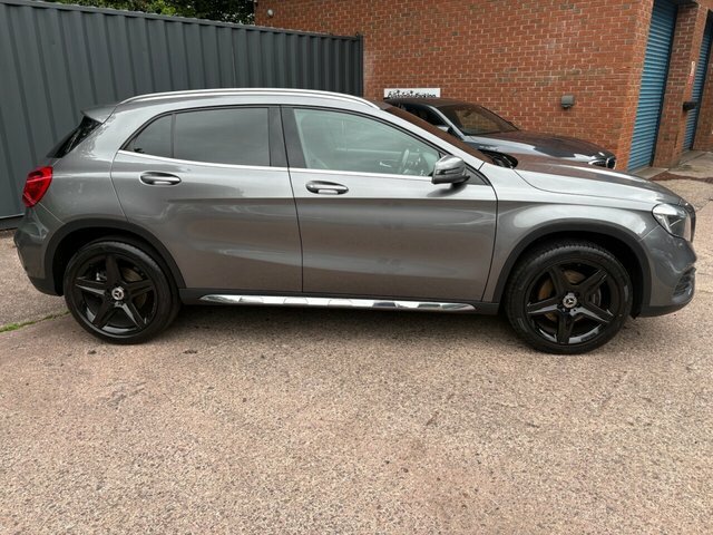 Mercedes-Benz GLA Class 2018 2.1 Gla220d Amg Line Suv 7G-dct 4M Grey #3