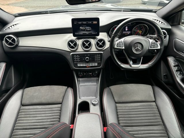Mercedes-Benz GLA Class 2018 2.1 Gla220d Amg Line Suv 7G-dct 4M Grey #4