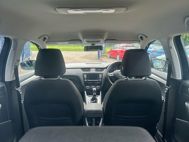 Skoda Octavia Hatchback 1.6 Tdi Se 201565 Grey #6