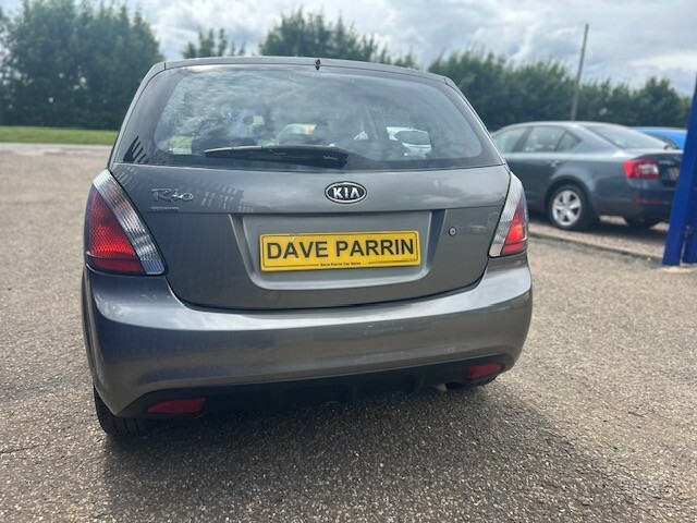 Kia RIO 1.4 Graphite Silver #4