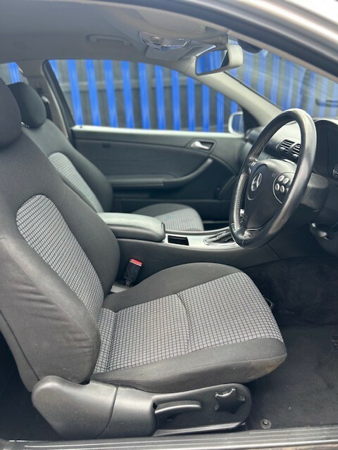Mercedes-Benz C Class Class Blue #19
