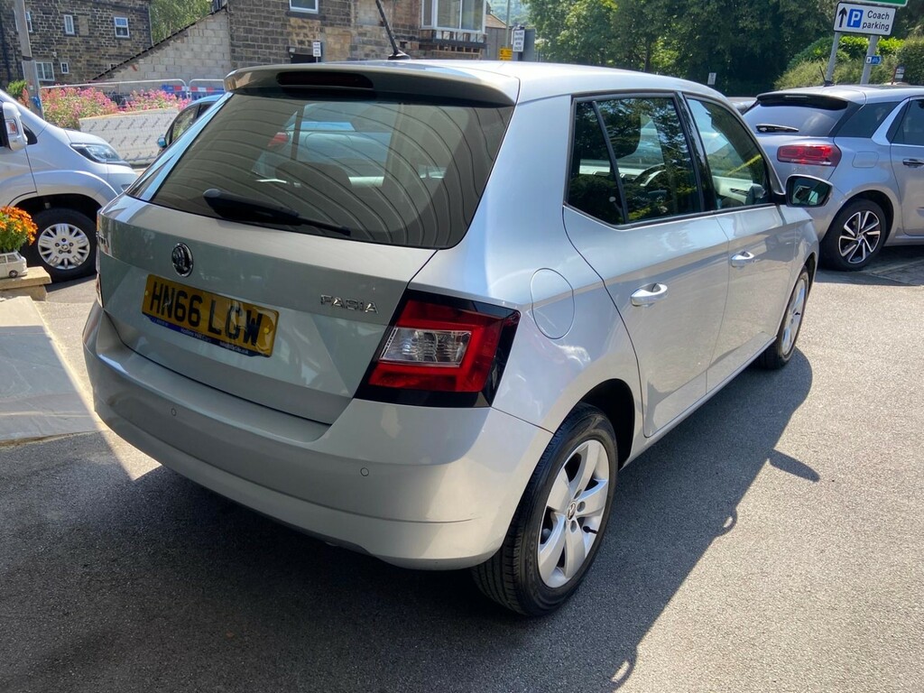 Skoda Fabia 1.2 Tsi Se Silver #2