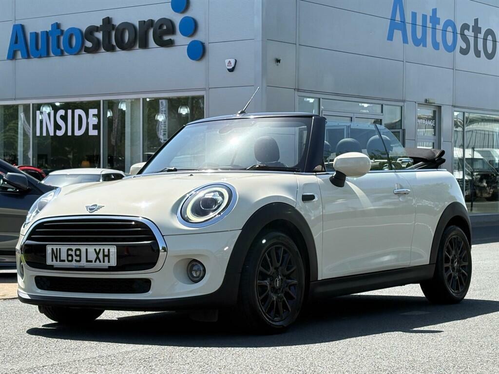 Mini Convertible 1.5 Cooper Classic Euro 6 Ss White