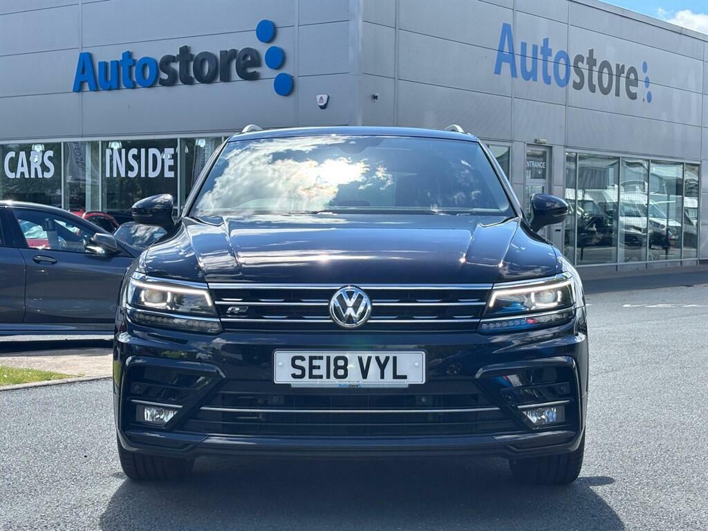 Volkswagen Tiguan 2.0 Tdi R-line Euro 6 Ss SE18VYL Black #2