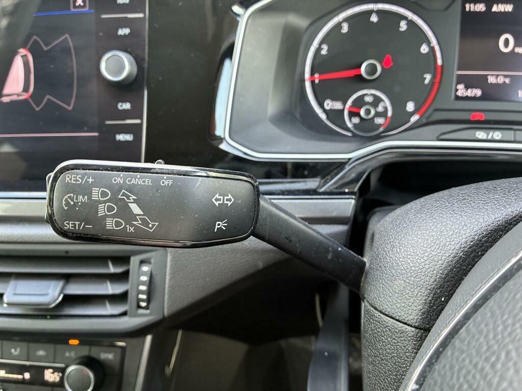 Volkswagen Polo Se Tsi Dsg Yellow #27