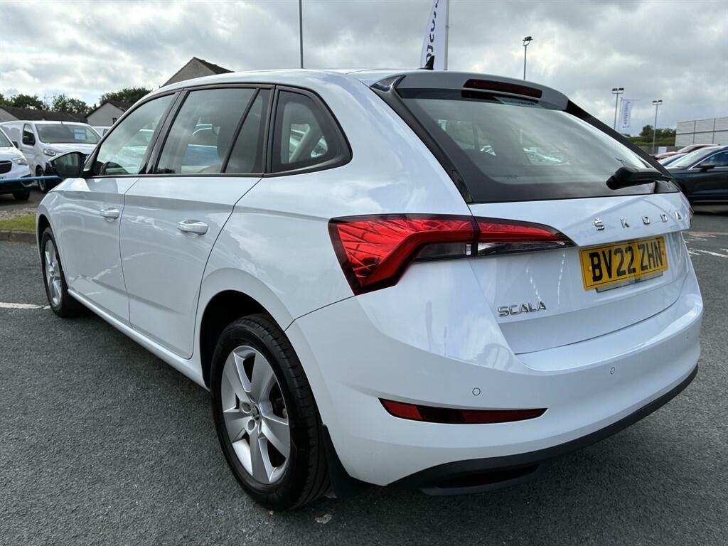 Skoda Scala 1.0 Tsi Se Dsg Euro 6 Ss White #4