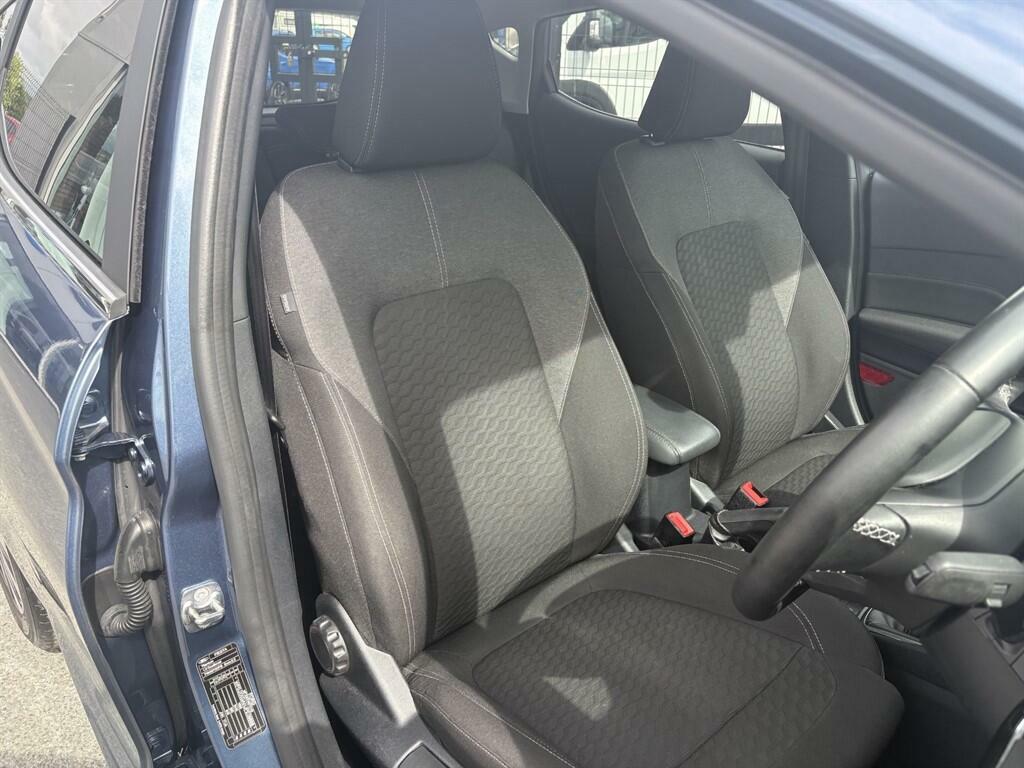 Ford Fiesta 1.0T Ecoboost Titanium Euro 6 Ss MH23KBZ Blue #2