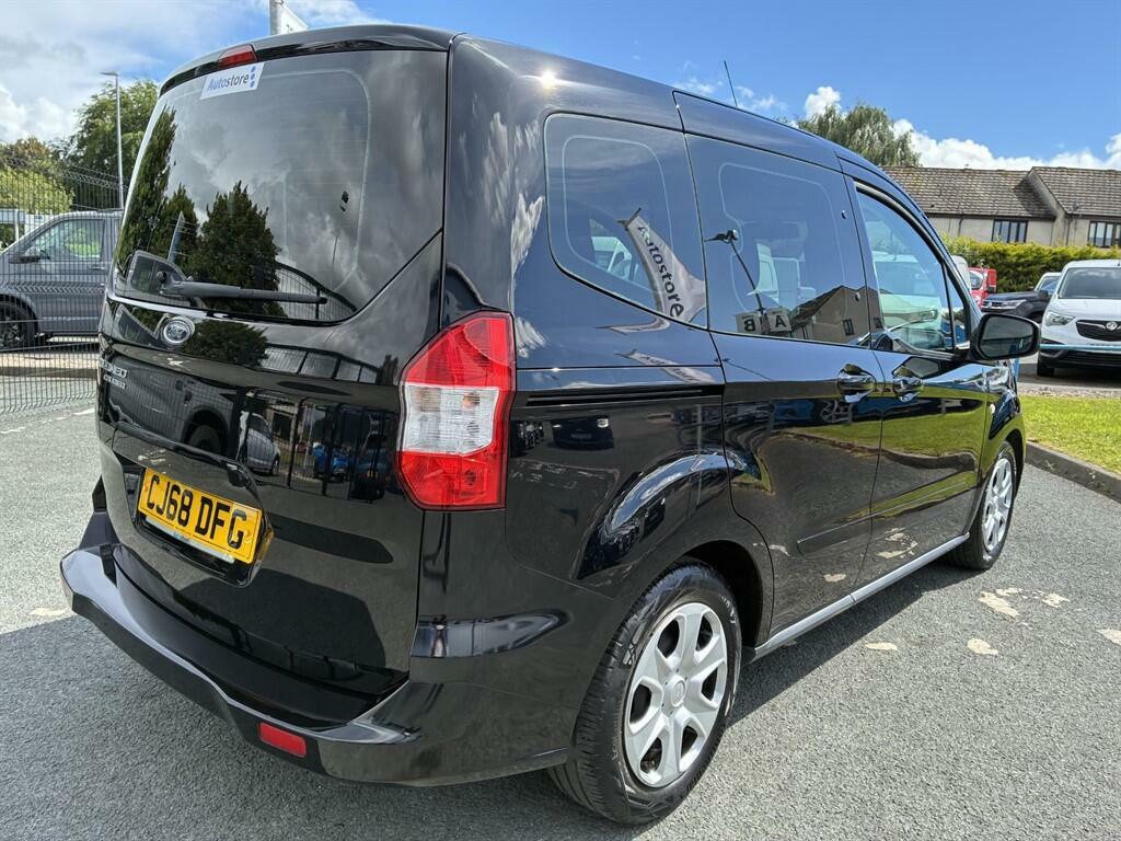 Ford Tourneo Courier 1.5 Tdci Zetec Mpv Grey #6