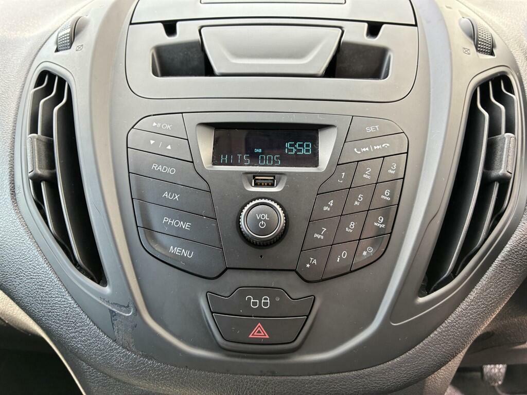 Ford Tourneo Courier 1.5 Tdci Zetec Mpv Grey #27