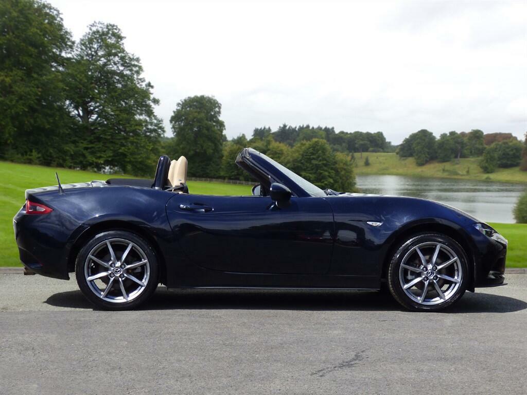 Mazda MX-5 2.0 Skyactiv-g Sport Nav Euro 6 PL65WBK Black #2