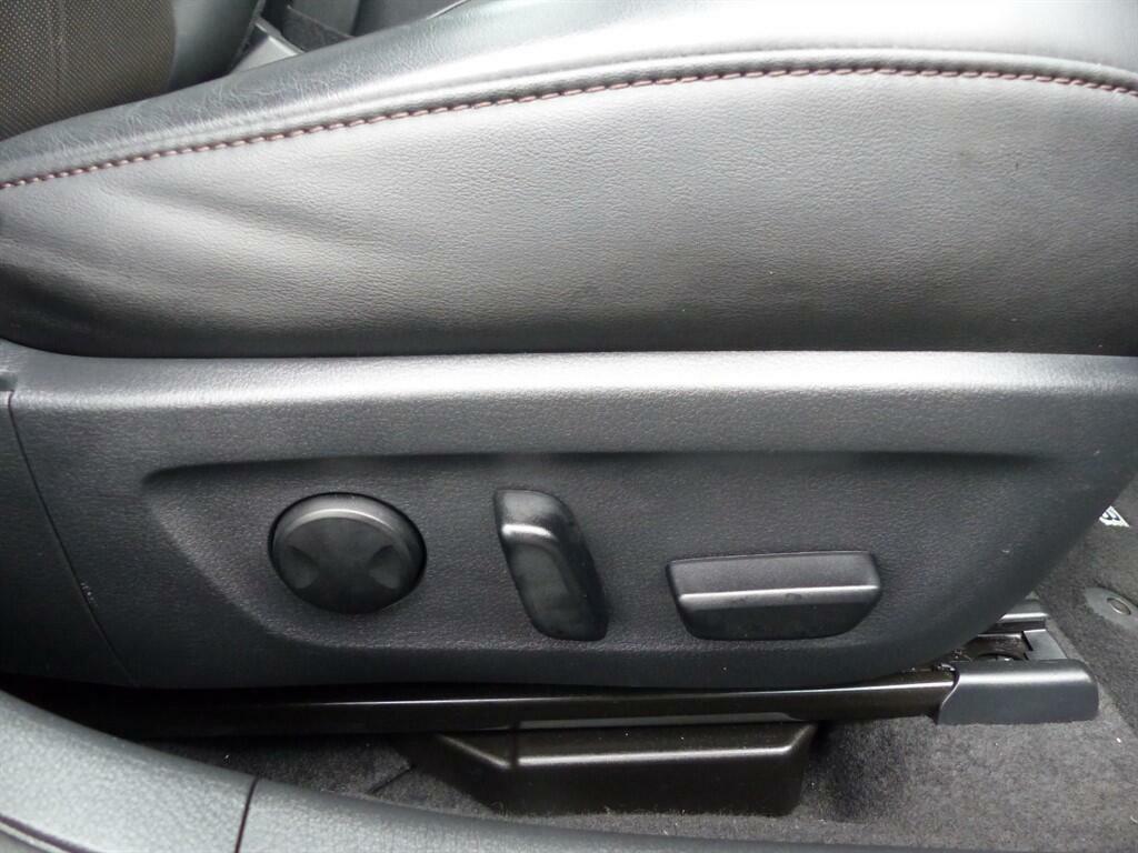 Mazda 3 Centre-line White #24