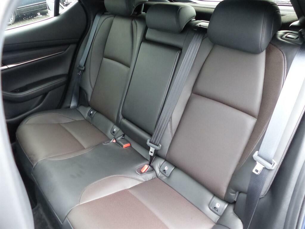 Mazda 3 Centre-line White #8