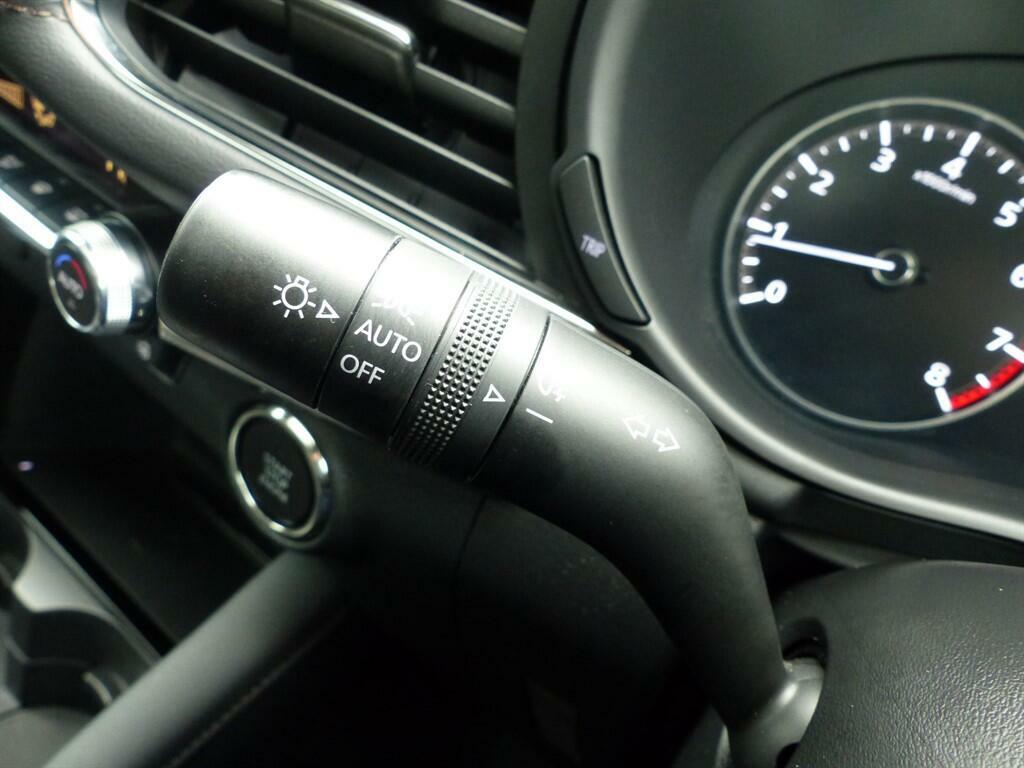 Mazda 3 Centre-line White #17