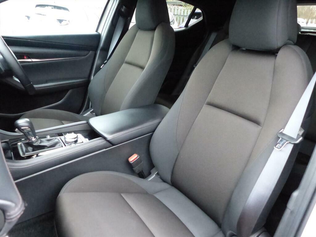 Mazda 3 Exclusive-line  #6