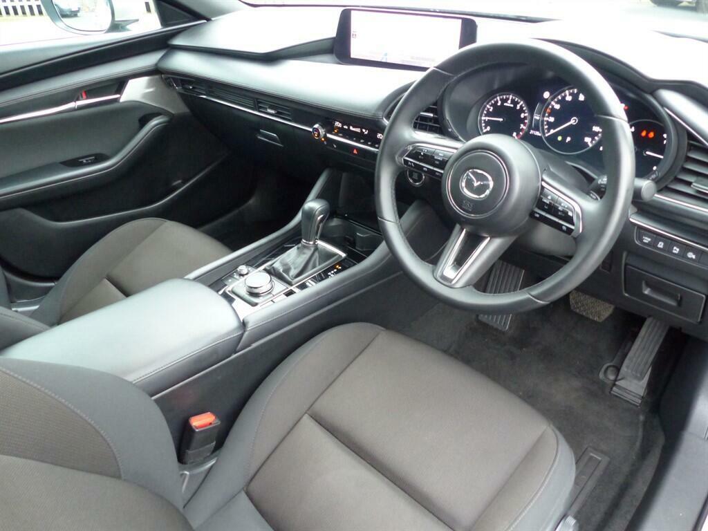 Mazda 3 Exclusive-line  #4