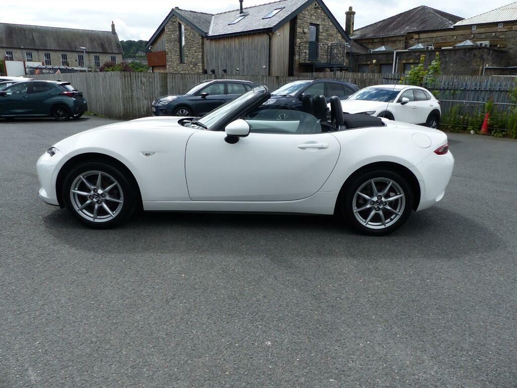 Mazda MX-5 Se-l Nav White #3