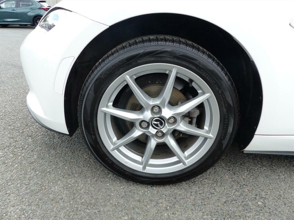 Mazda MX-5 Mx-5 Se-l White #18