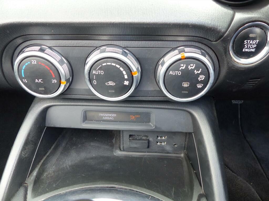 Mazda MX-5 Mx-5 Se-l White #11