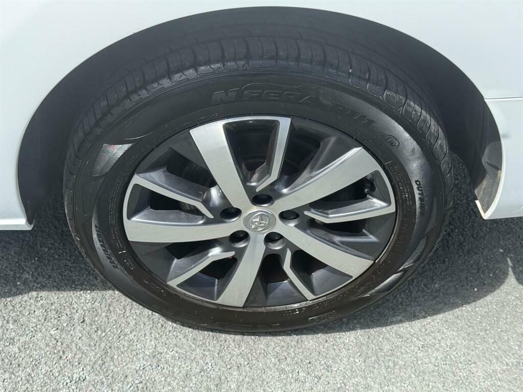 Toyota Proace Verso 1.5D Shuttle Medium Grey #11