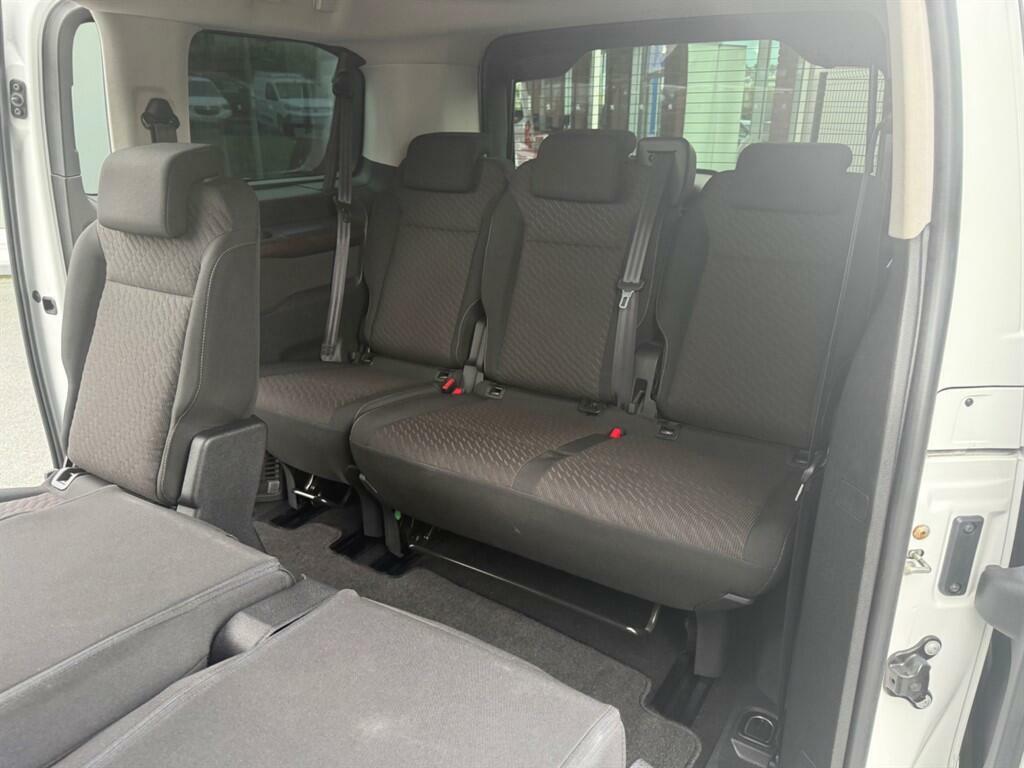 Toyota Proace Verso 1.5D Shuttle Medium Grey #18