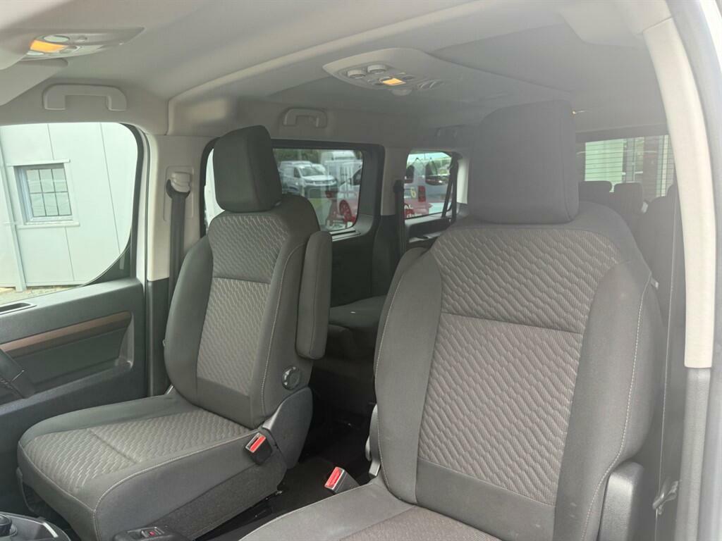 Toyota Proace Verso 1.5D Shuttle Medium Grey #16