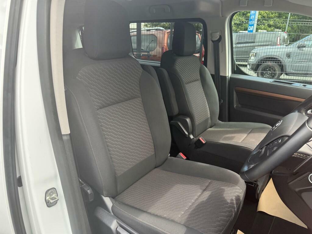 Toyota Proace Verso 2.0D Family Medium Mpv Mwb Euro 6 Ss White #2