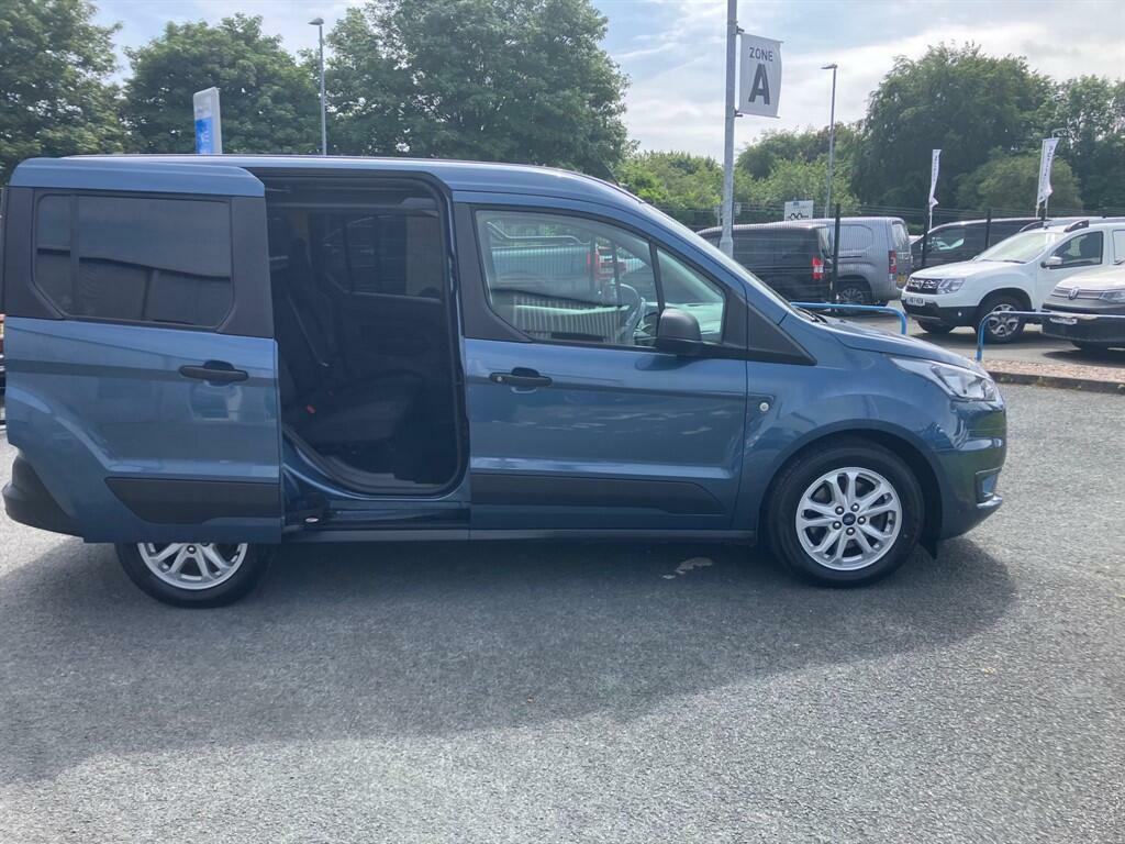 Ford Tourneo Connect 1.5 Ecoblue 120 Titanium Powershift Black #17