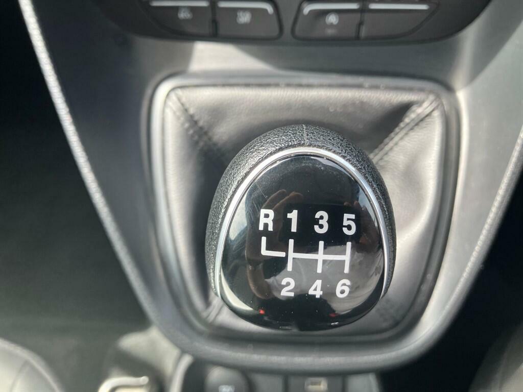 Ford Tourneo Connect 1.5 Ecoblue 120 Titanium Powershift Black #26