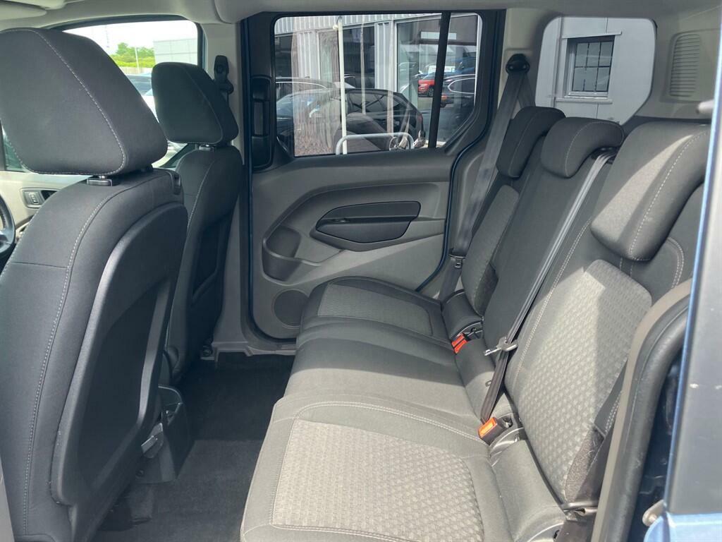 Ford Tourneo Connect 1.5 Ecoblue 120 Titanium Powershift Black #15