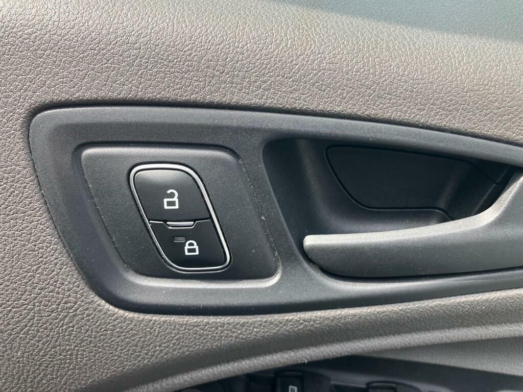 Ford Tourneo Connect 1.5 Ecoblue 120 Titanium Powershift Black #21